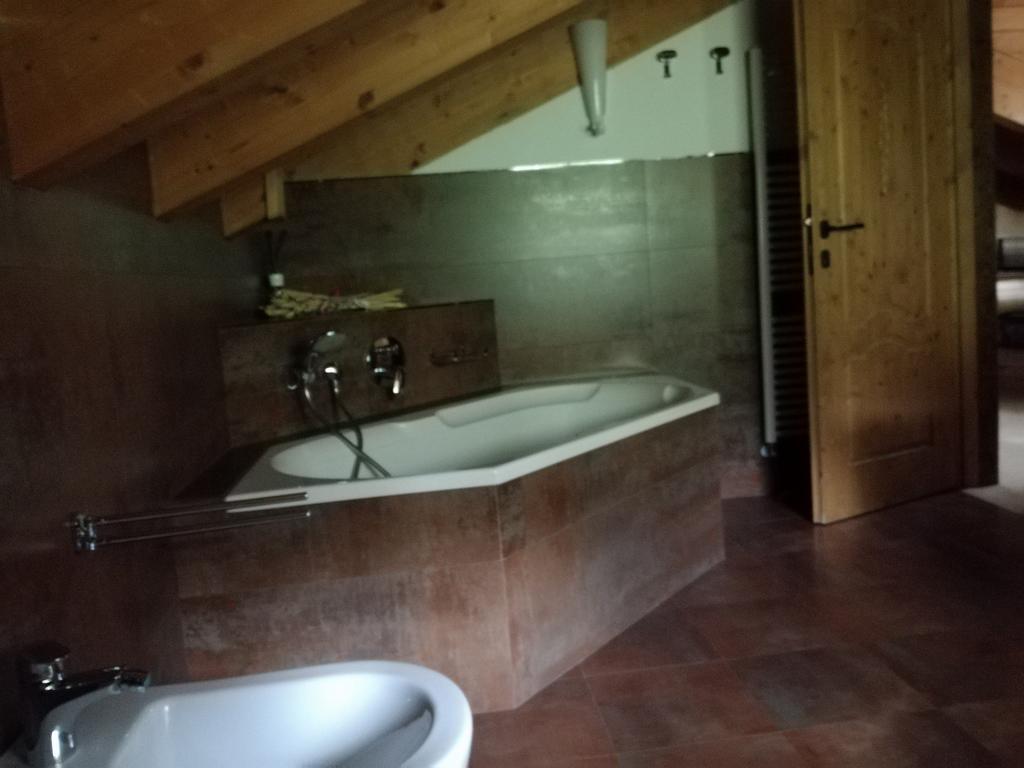 Hotel Bait De Angial Λιβίνιο Εξωτερικό φωτογραφία